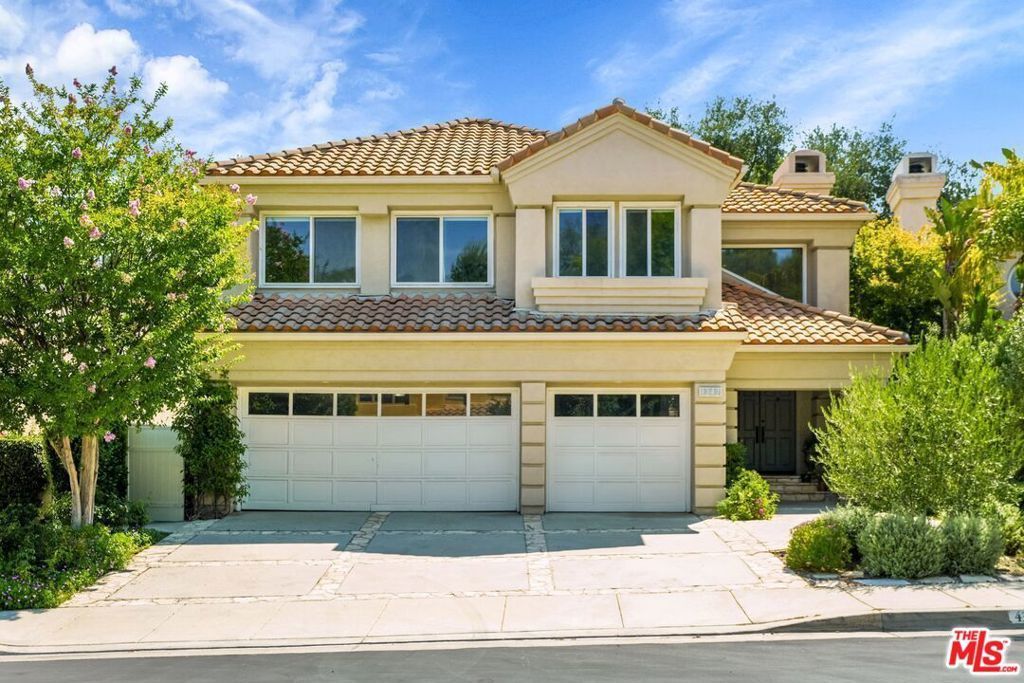 4342 Park Verdi, Calabasas
