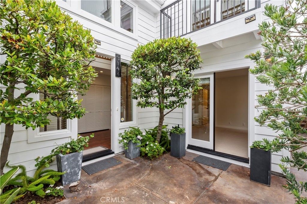 314 1/2 Larkspur Avenue, Corona Del Mar