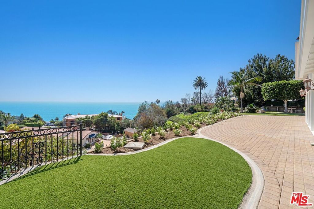 16910 W Sunset Boulevard, Pacific Palisades