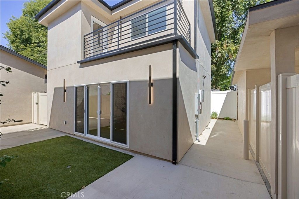 7702 Lasaine Avenue, Northridge
