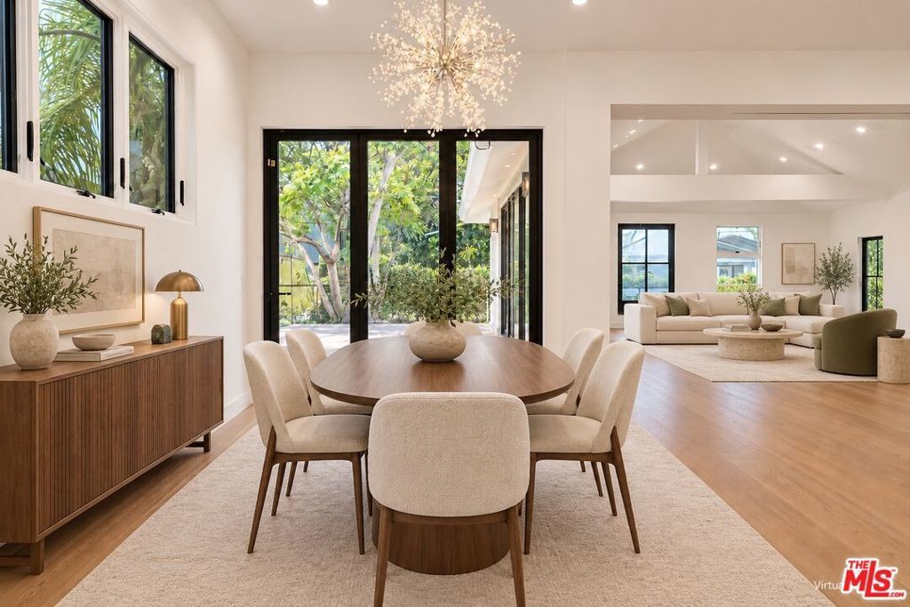 656 San Juan Avenue, Venice