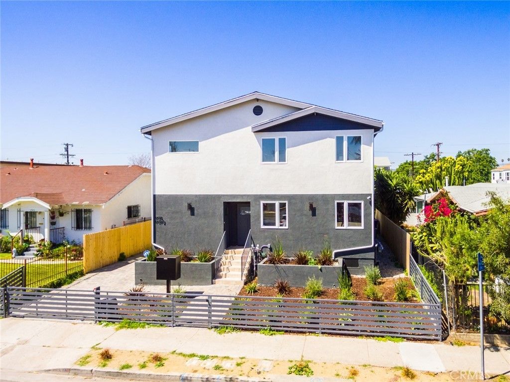 1739 Longwood Avenue, Los Angeles