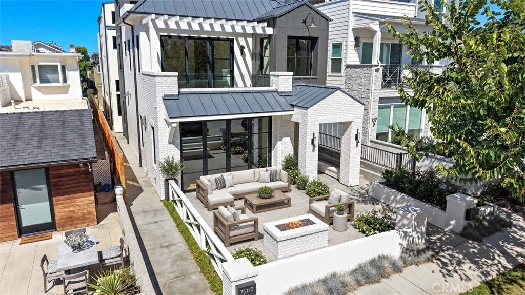 715 Poinsettia, Corona Del Mar