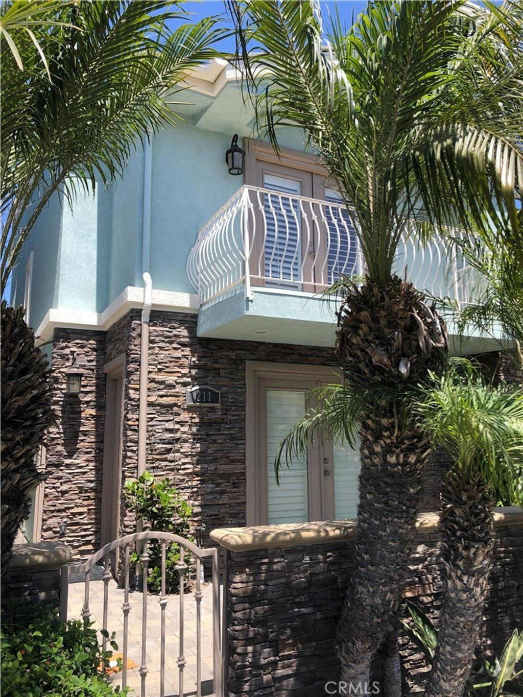 211 7th Street, Huntington Beach