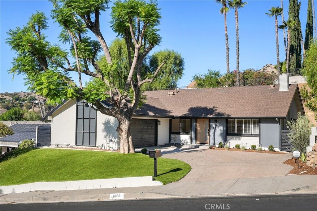 7009 Scarborough Peak, West Hills
