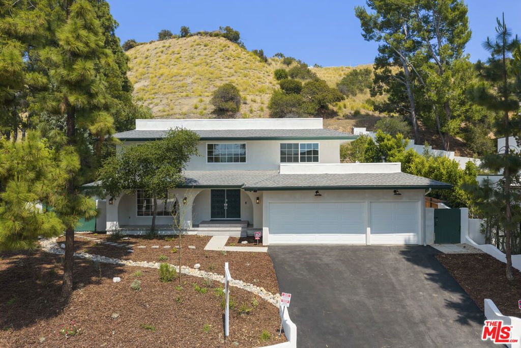 3062 Arrowhead Drive, Los Angeles