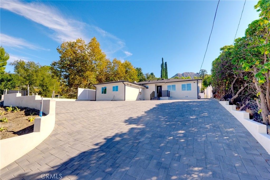 10904 Tujunga Canyon, Tujunga