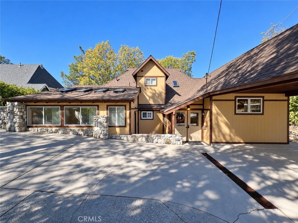 975 Hospital Road, Lake Arrowhead