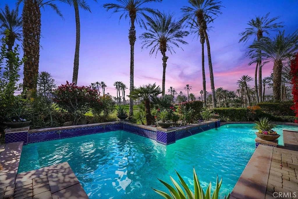 56145 Village Drive, La Quinta
