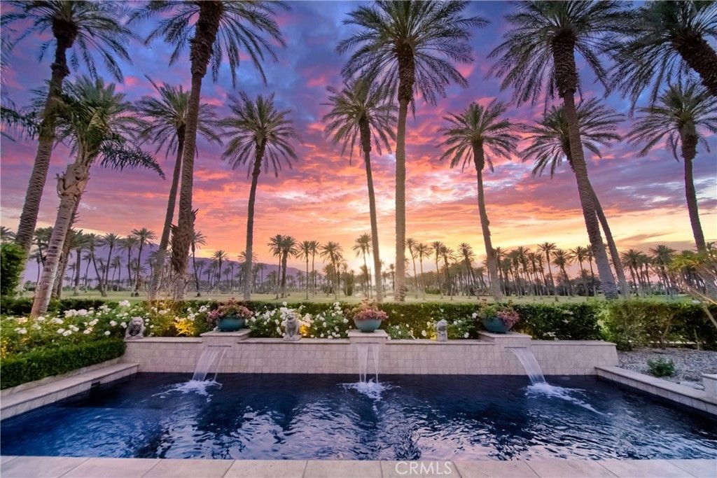 56705 Village Drive, La Quinta