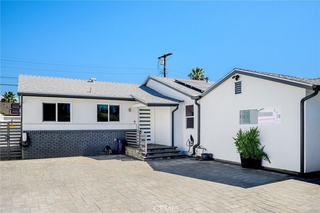 7078 Park Manor, North Hollywood