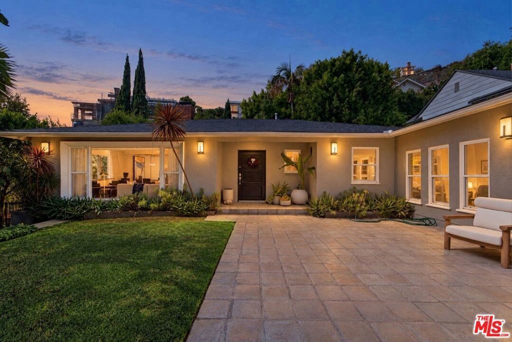 1425 Belfast Drive, West Hollywood