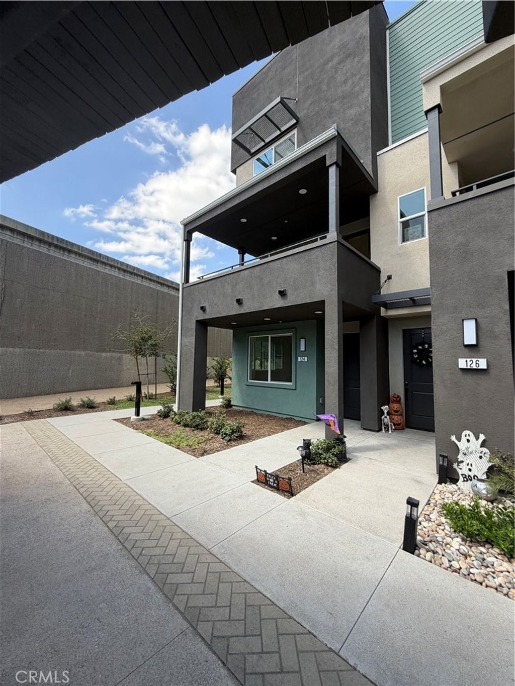 124 Chaparral, Tustin