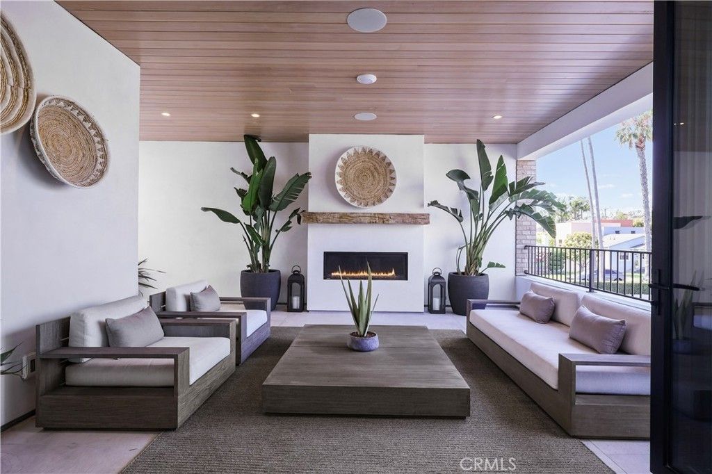 508 1/2 Goldenrod Avenue, Corona Del Mar