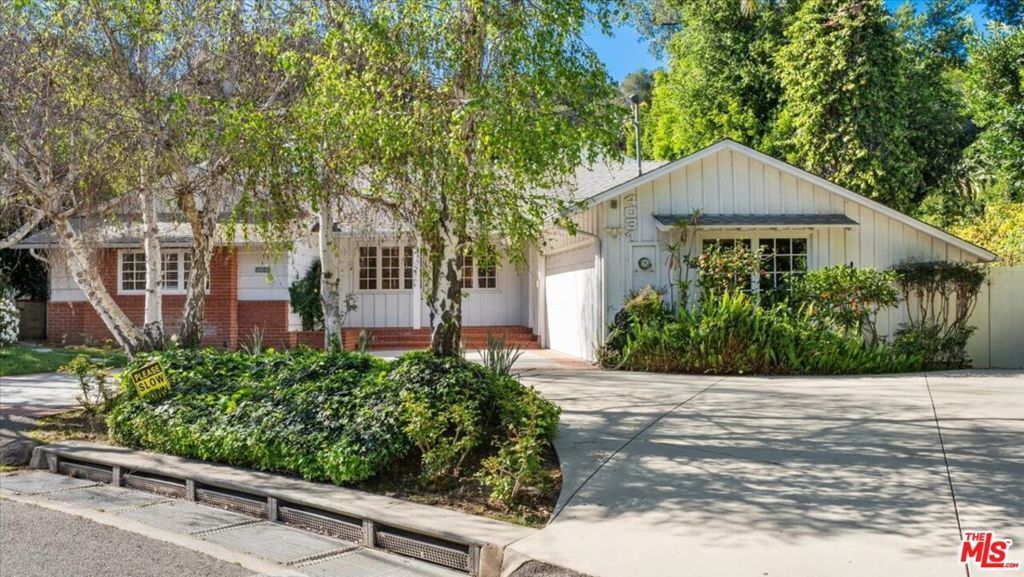 4031 Hollyline Avenue, Sherman Oaks
