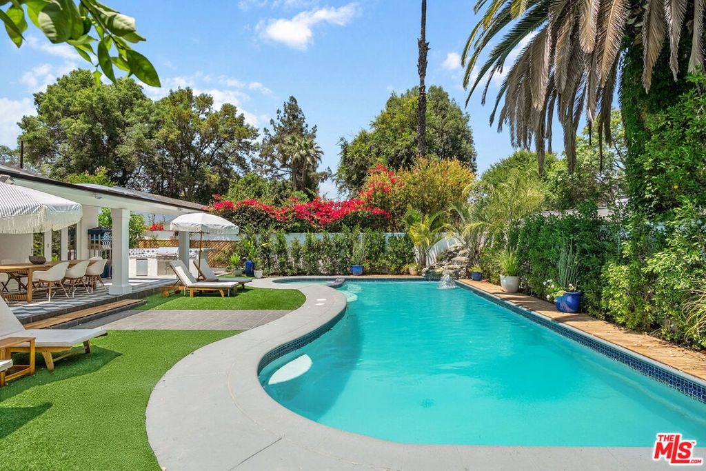 5614 Ponce Avenue, Woodland Hills