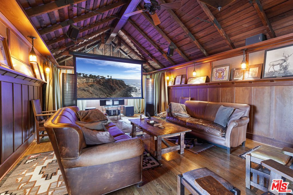 4311 Victoria Park Drive, Los Angeles