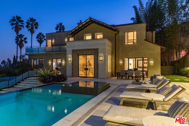 7801 Hillside Avenue, Los Angeles