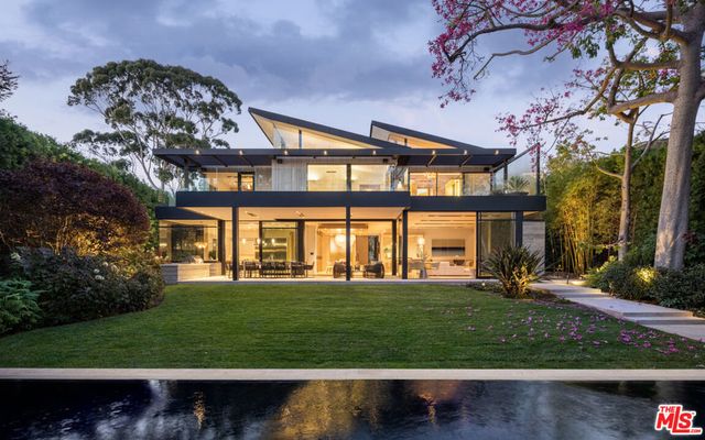 814 Toulon Drive, Pacific Palisades