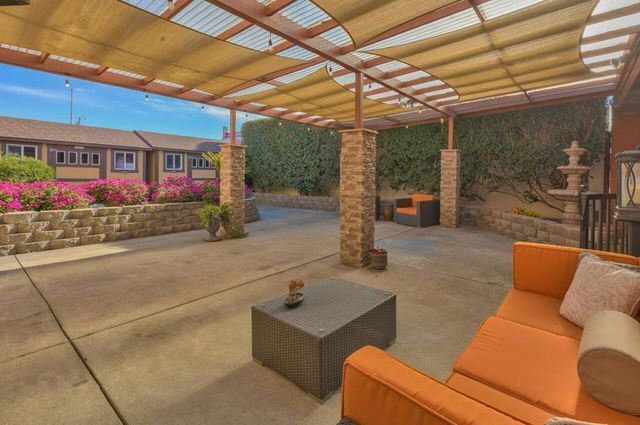 1579 Del Monte Boulevard, 