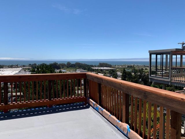207 Wavecrest Avenue, Santa Cruz