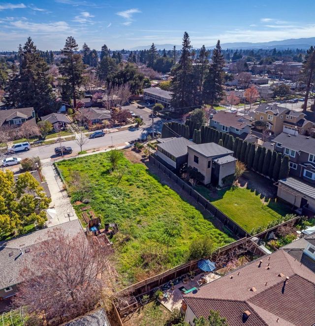 694 Pettis Avenue, Mountain View