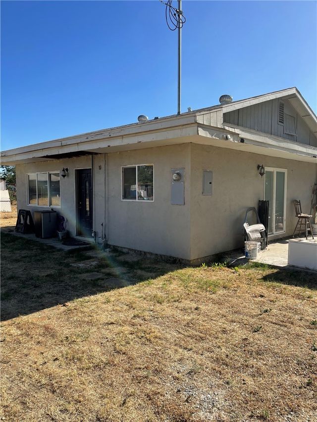 912 Avenue B, Calimesa
