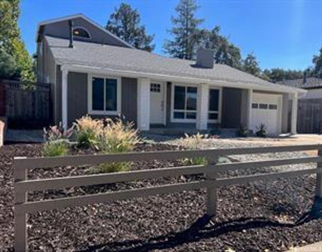 2083 Washington Avenue, Redwood City