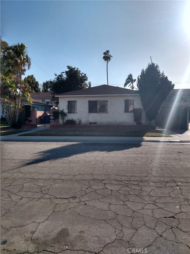 8354 La Villa Street, Downey