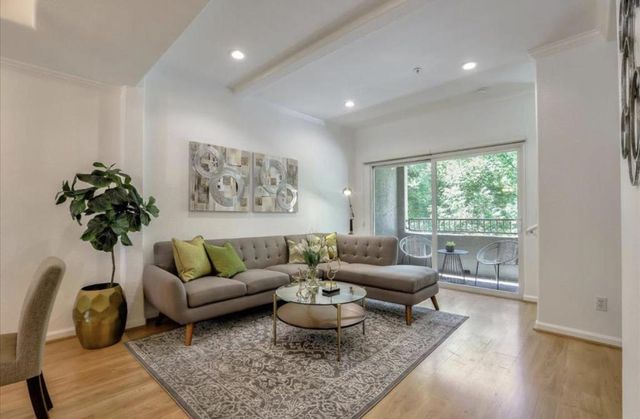 495 White Chapel, San Jose