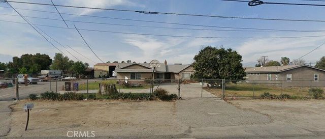 19474 Jurupa Avenue, Bloomington