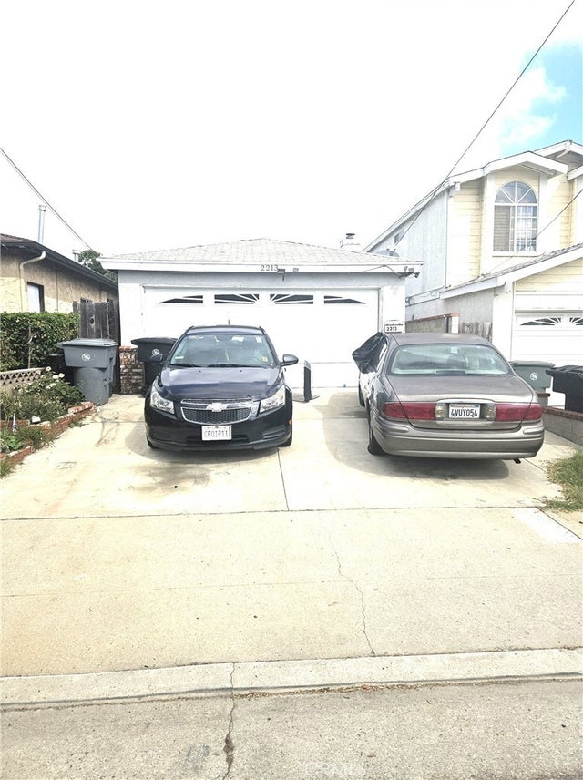 2213 Del Amo Boulevard, Torrance.