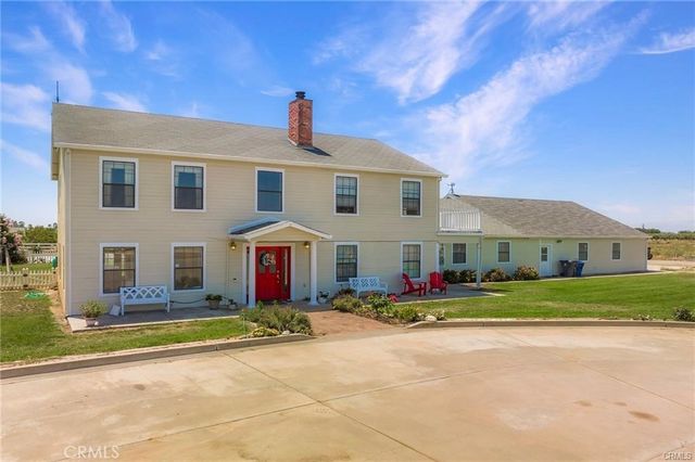 22085 Finnell, Corning