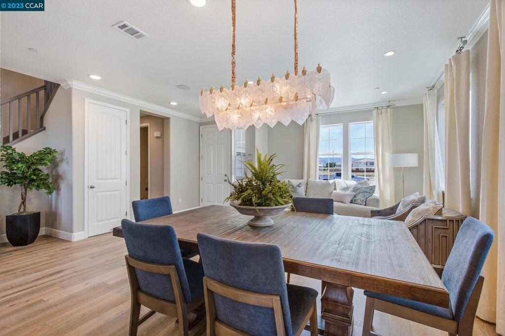 218 Wagtail Way, Vacaville Property Listing MLS® 41045608