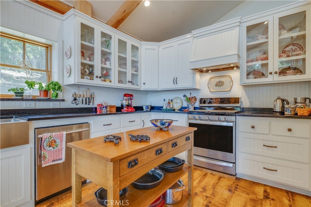 14976 Coutolenc Road, Magalia CA Magalia Log Cabin Homes For Sale