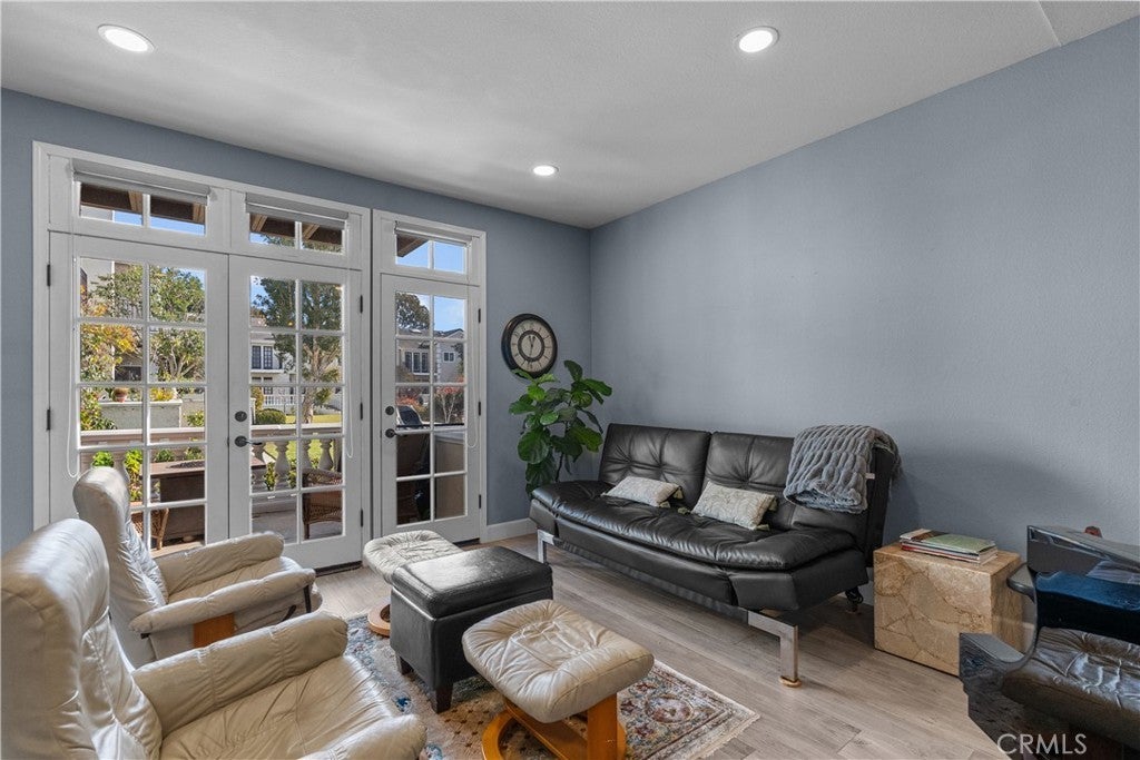 4298 Spencer Street, Torrance Property Listing MLS® SR24008489