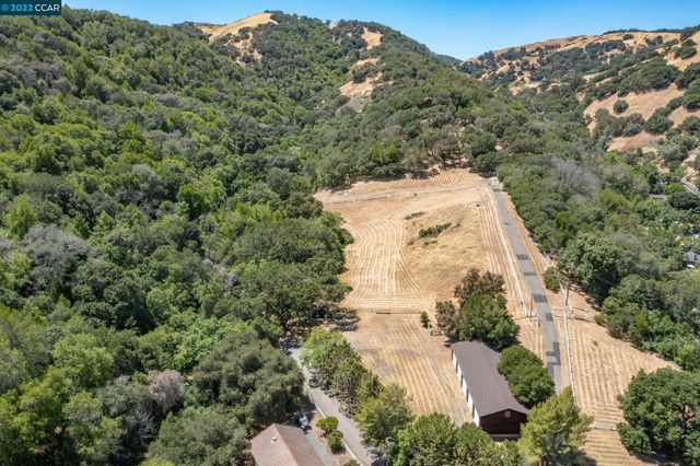 5433 Alhambra Valley Rd, Martinez
