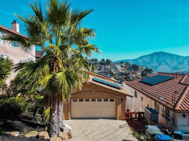 1649 La Presa Avenue, Spring Valley