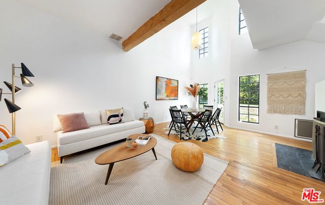 3133 Midvale Avenue, Los Angeles
