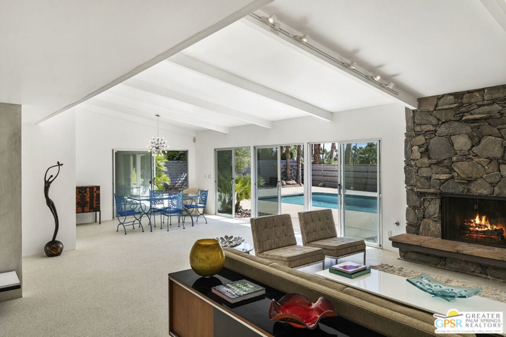 1033 Friar Court Palm Springs Property Listing: MLS® #24371489 1033 Friar Court Palm Springs Property Listing: MLS® #24371489