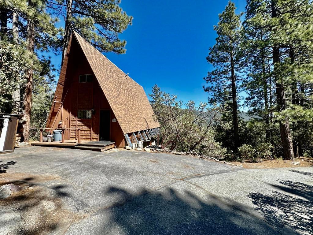 25060 Foster Lake Road, Idyllwild CA | Idyllwild A-Frame Homes For Sale