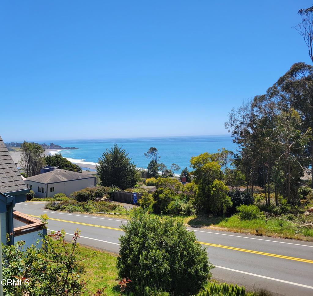 38934 Cypress Way, Gualala