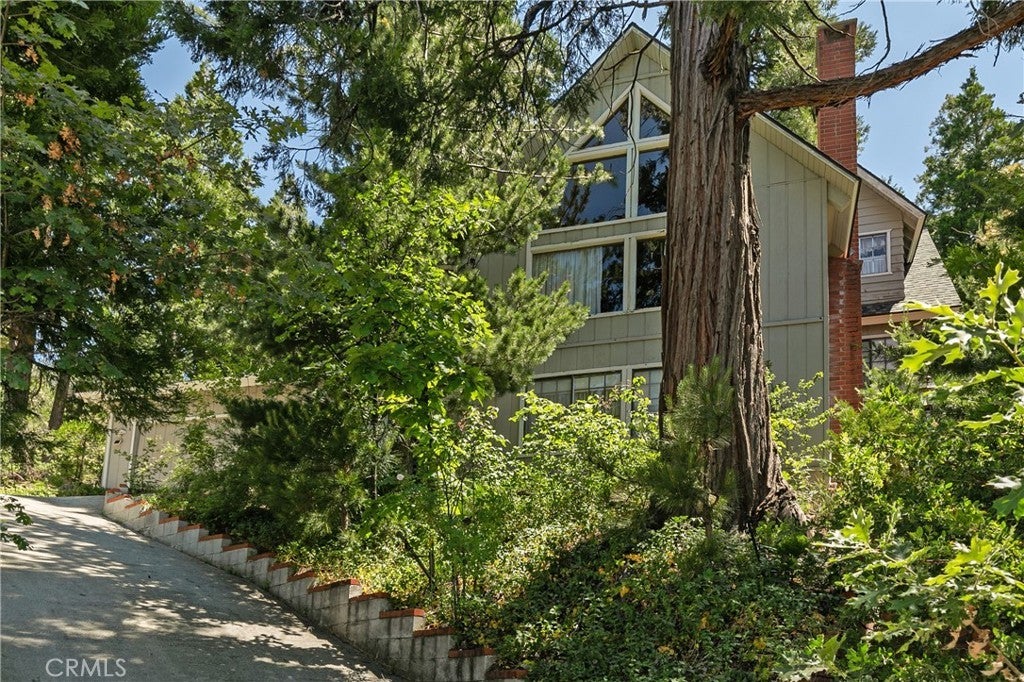 329 Grass Valley Road, Lake Arrowhead