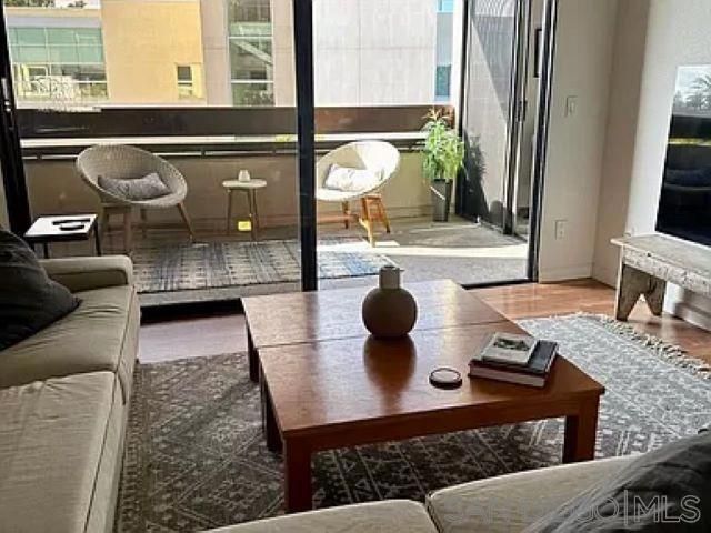 376 Center St # 304, Chula Vista