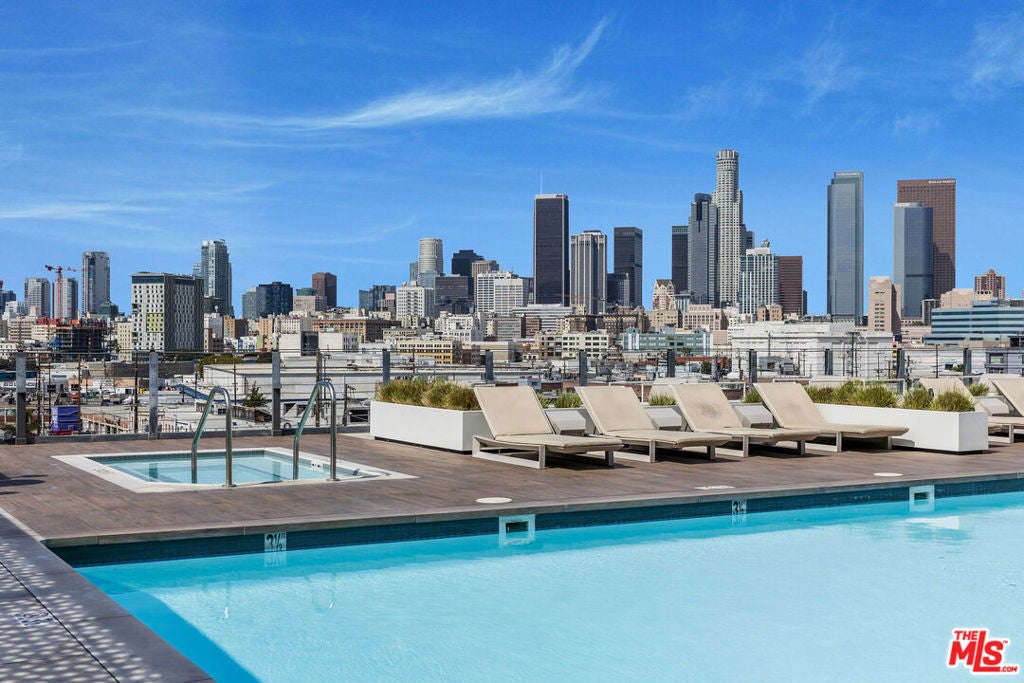 530 Hewitt Street 541, Los Angeles