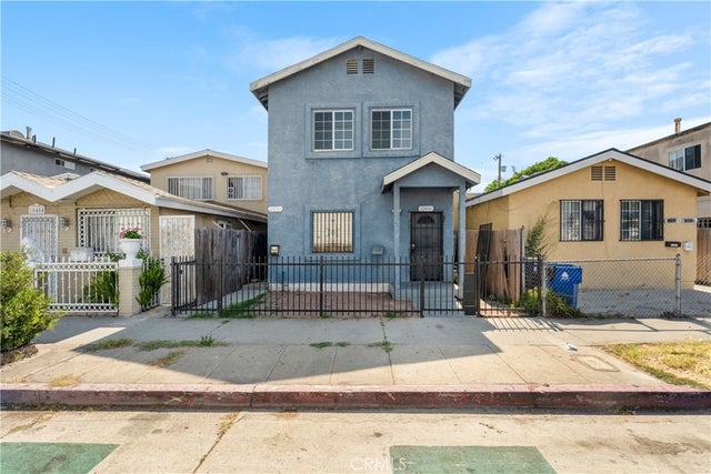 10406 Avalon Boulevard, Los Angeles
