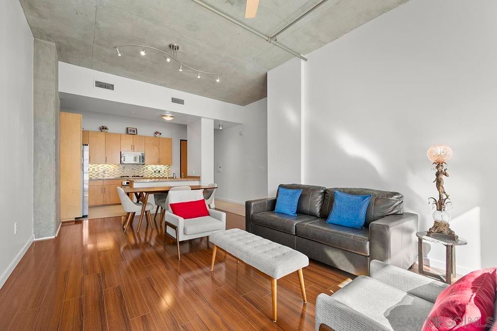 1050 Island Avenue 608, San Diego