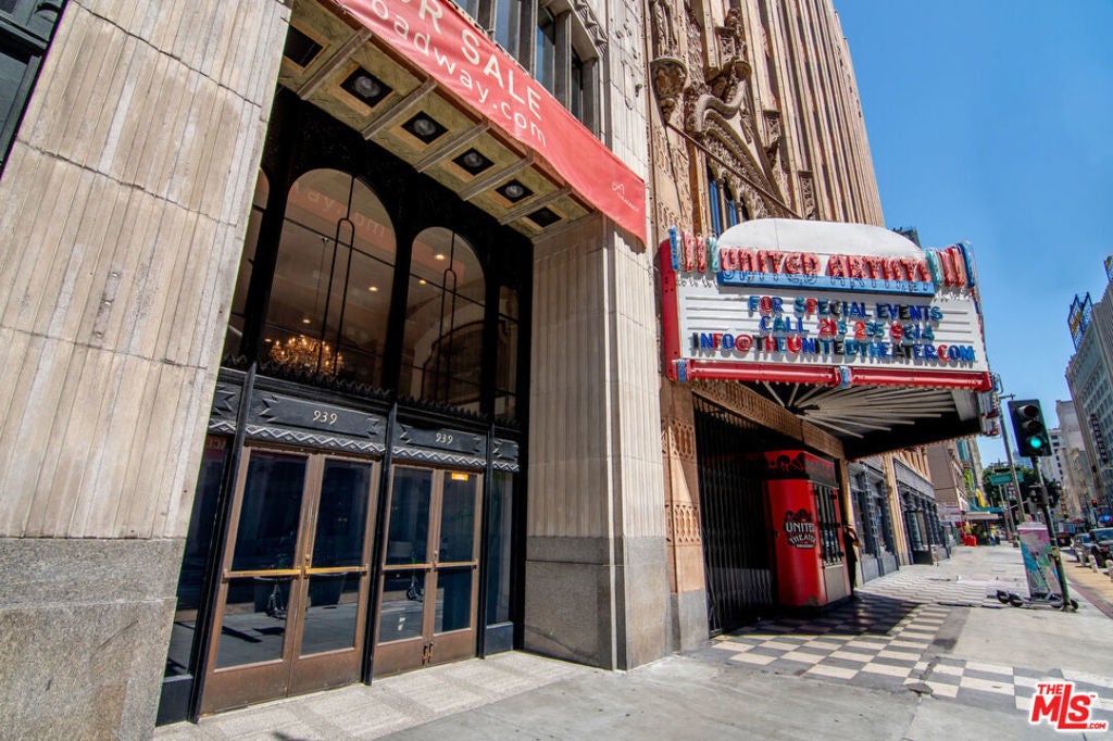 939 Broadway 314, Los Angeles