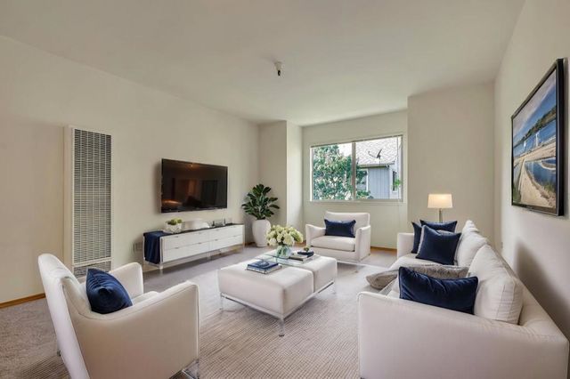 203 Vista Prieta Court, Santa Cruz