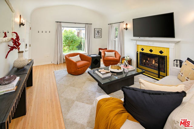 502 N Gardner Street, Los Angeles